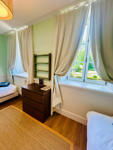 Bedroom 2, Manoir de Daubeuf, Seine-Maritime