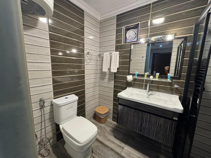 Bathroom 4, Nice View Hotel للعائلات فقط, Aqaba