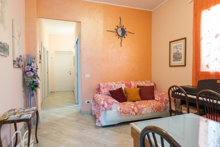 Public Area, tra il borgo e il mare, Imperia