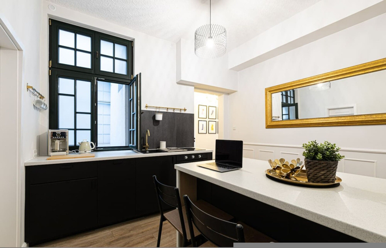 Room 5, Verde 3 Gda sk Pok j 1-os z Azienk Wi-fi, Gdańsk City