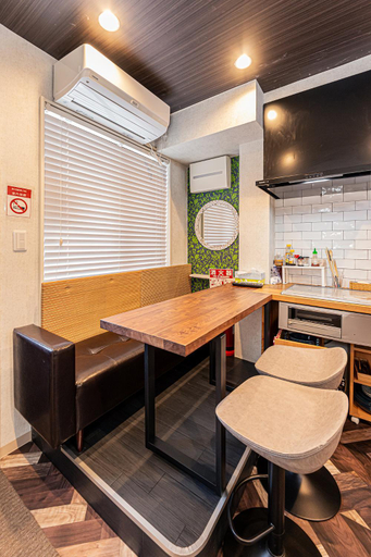 Food & Drinks 4, A池袋C1出口徒歩5分 2LDK まるまる貸切 衛生設備充実 コンビニとミニスーパー集中 買い物便利, Toshima
