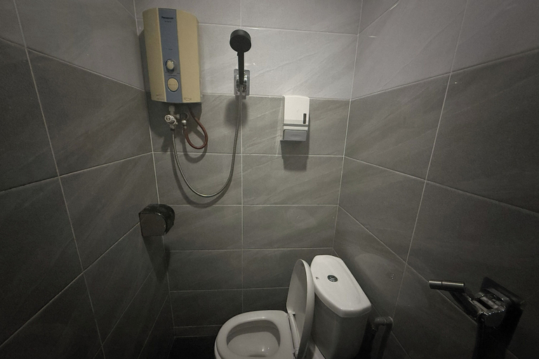 Bathroom 4, Tiong Nam Hotel Near Pasir Gudang, Johor Bahru