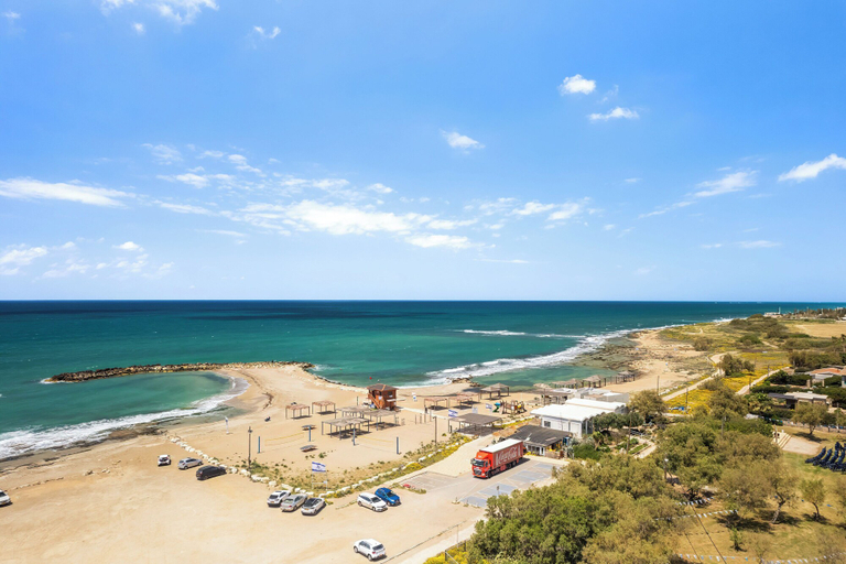 Beach 5, Garden& Rooftop Beachfront Apartment