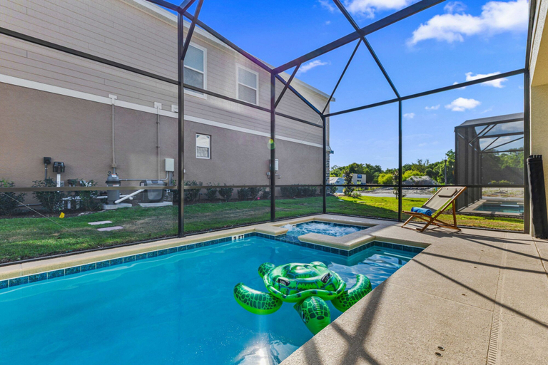 Room 5, 6BR Reunion Villa w Pool Spa Themed Rooms 7894, Osceola