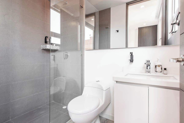 Bathroom, NOK Luxury 2 BR at Usaquen, Santafé de Bogotá