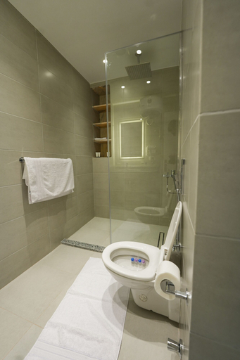 Bathroom 5, The H Zamalek Suites, Zamalik