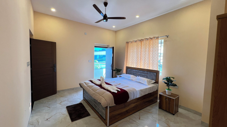Room 5, Bliss Serviced Apartment, Chikmagalur