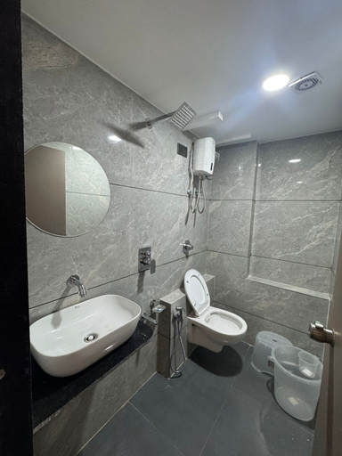 Bathroom, Swastik Hotel, Ahmadabad