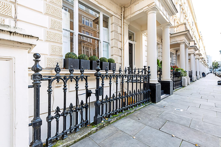 Exterior & Views, Beautiful Two Bedroom Abode in Notting Hill, London