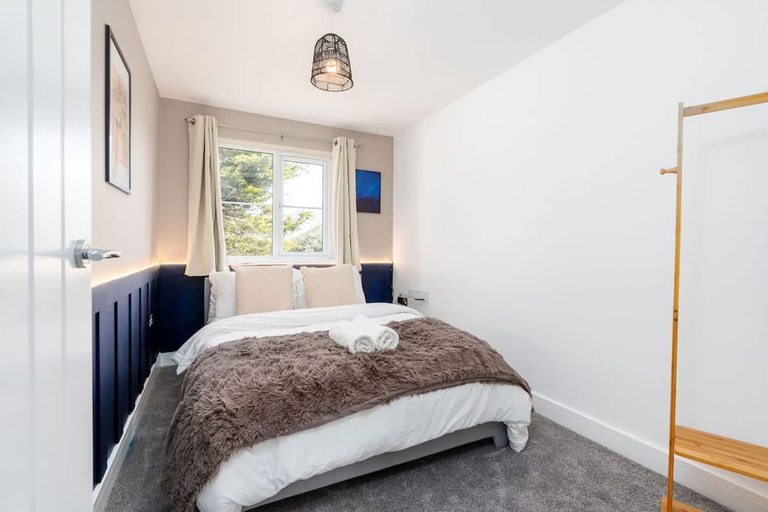 Room 2, Perfect Booking Private Garden Large Parking, Gloucestershire