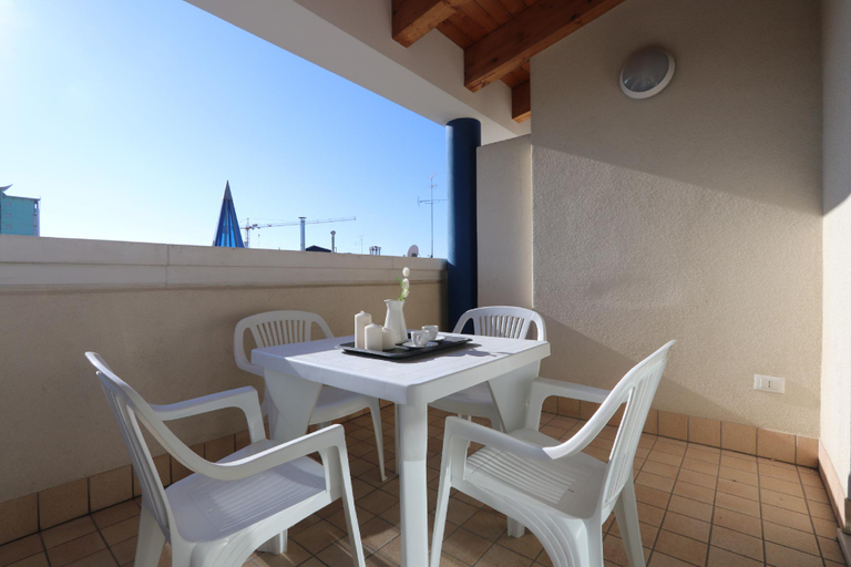 Balcony/terrace 5, Duplex apartment with terrace, Venezia