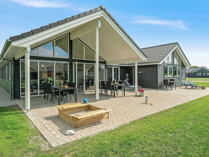 Exterior & Views 2, Holiday Home in Grenaa, Norddjurs