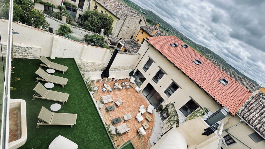 Terrace/patio, Hotel Spa John te lo busca, Burgos