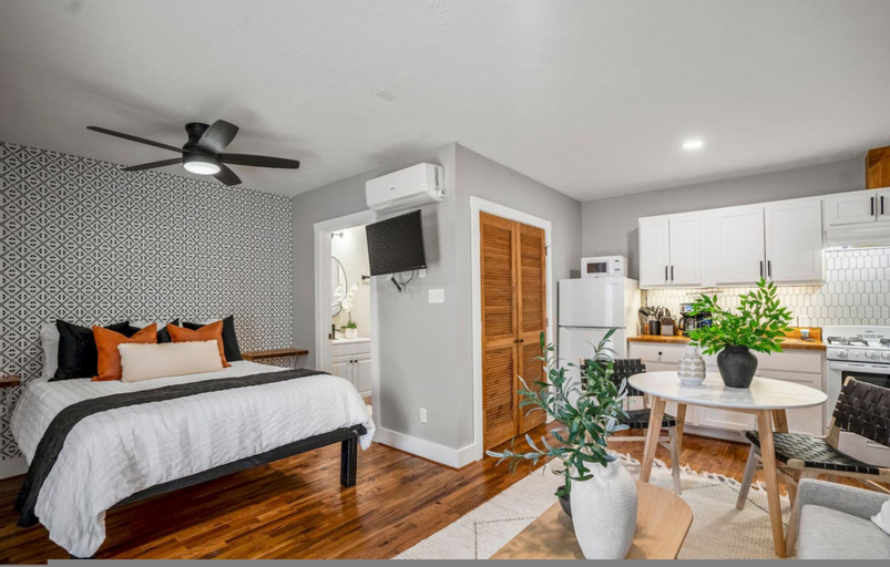 Room 4, Quiet Studio Minutes From Downtown Houston, Houston