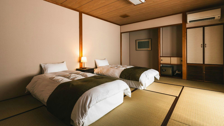 Bedroom 2, Akashiya, Iwami