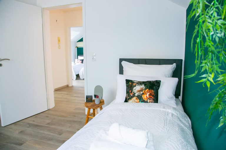 Room 2, Stilvolle Wohnung mit Balkon in Horchheim, Koblenz
