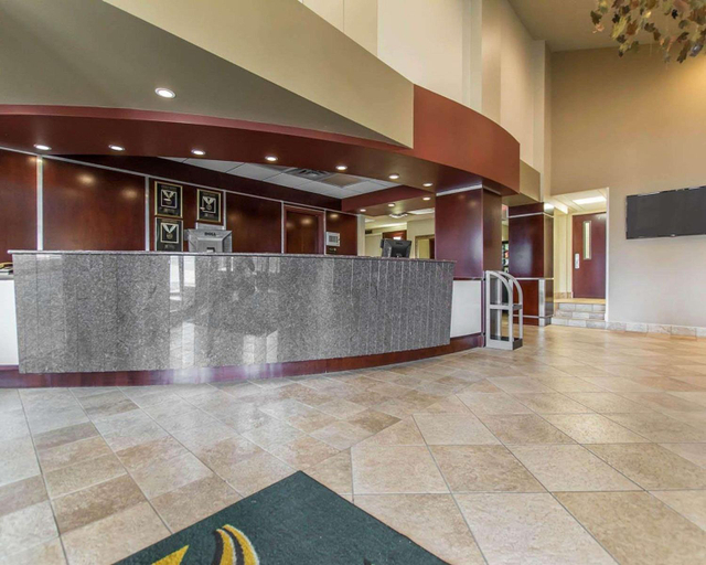 Public Area 2, Quality Inn & Suites Bay Front, Algoma