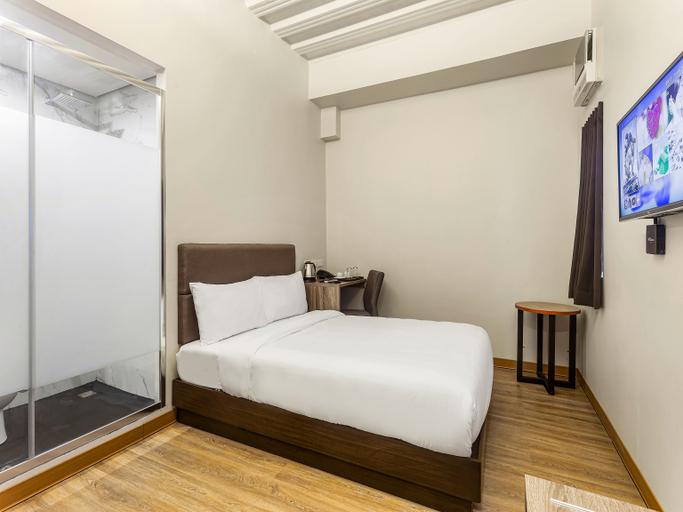 Others 4, Airo Hotel, Manila City