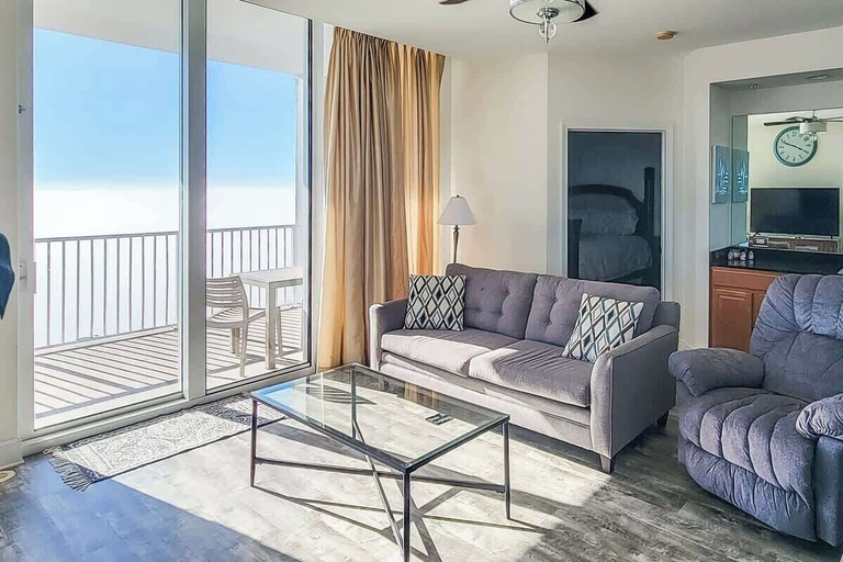 Living area 5, The Sapphire Sea, Harrison