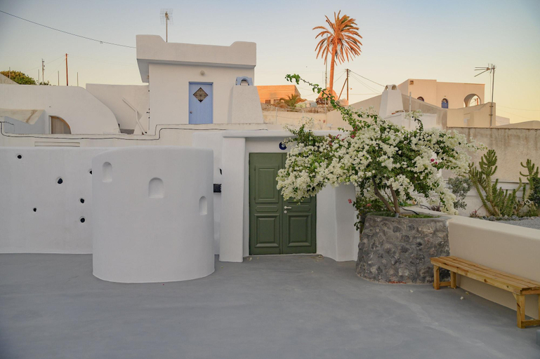 Others 5, Elements Suites, South Aegean