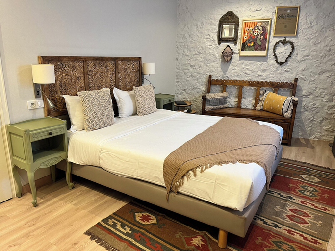 Bedroom 5, Irin Hotel, Alpes-Maritimes