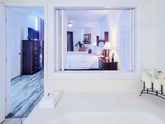 Room 2, The Sapphire Sea, Harrison