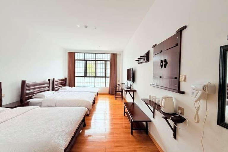 Room 2, Shengshi Fengqing Boutique Inn, Zhangjiajie
