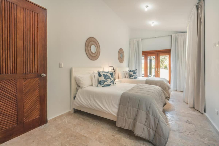 4, Tropical Villa With Pool at Green Village B843, San Rafael del Yuma