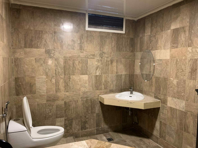 Bathroom 2, VENUS COURT HOTEL, Pasay City