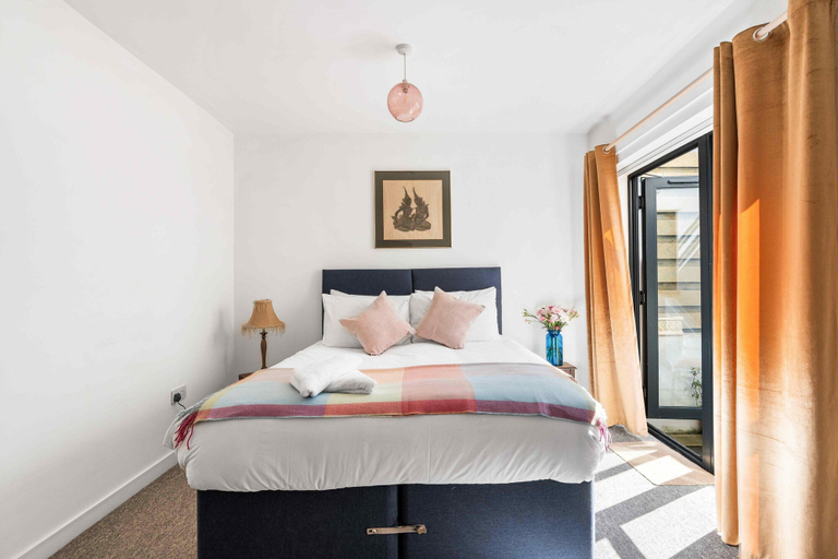 Room 2, Chapel Waves By My Getaways, Brighton and Hove