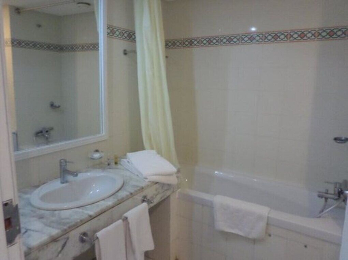 Bathroom, Tanfous Beach& Aquapark, Hammamet