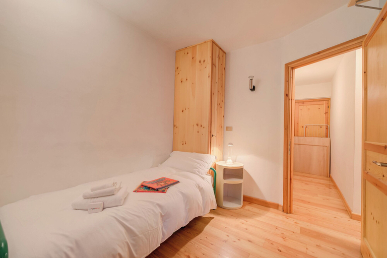 Room 3, Appartamento La Marmotta Mountain Retreat, Hautes-Alpes
