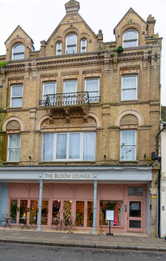 Room 4, Charlotte House Central 2BR 2bath Retreat Sleeps 6, Suffolk