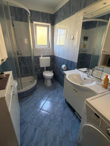 Bathroom 3, Lanterna Puntamika apt. near beach, Zadar
