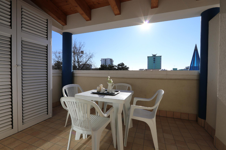 Balcony/terrace 3, Duplex apartment with terrace, Venezia