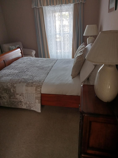 Bedroom 2, Meath Arms Country Inn