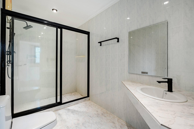 Bathroom 5, Luxury 5 BR Private Party Pool Villa Pattaya Central, Pattaya