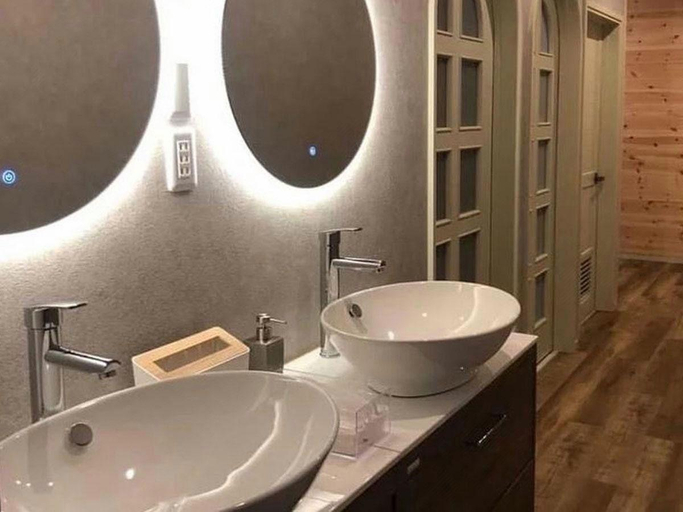 Bathroom 3, Meteor Garden, Hakuba
