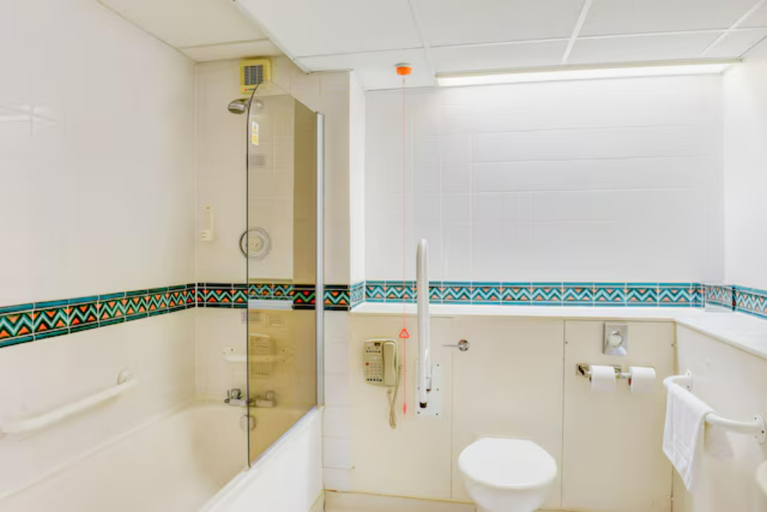 Bathroom 5, Belvilla Aberdeen Bridge Of Don Exhibition Centre, Aberdeen
