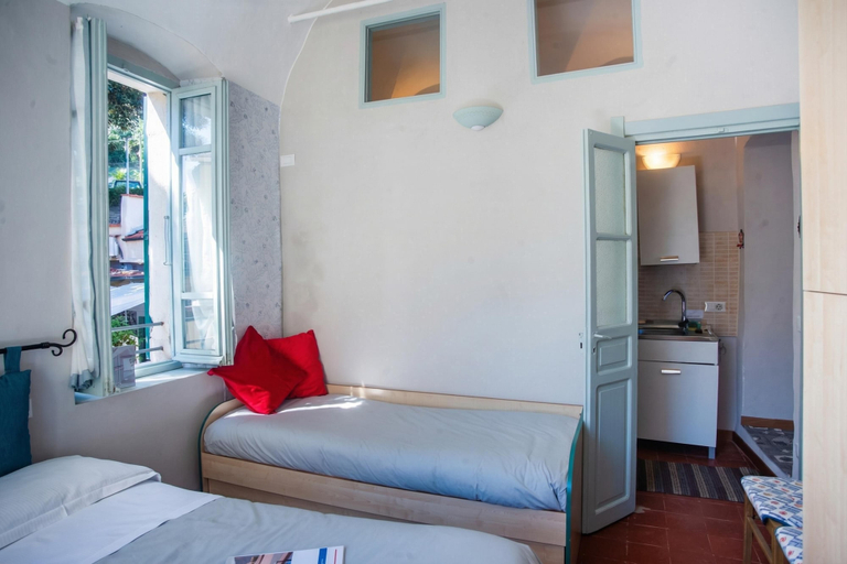 Room 2, La Terrazza Del Nonno With Sea-view Terrace, Imperia