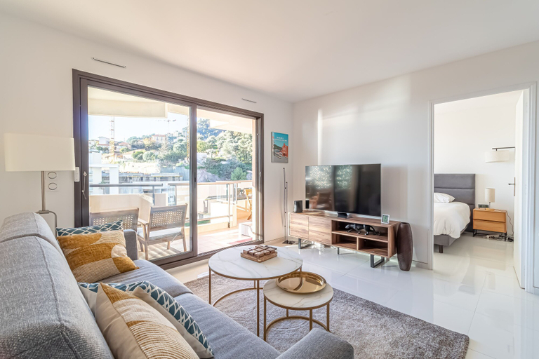 Room 3, 1 Bedroom Renovated Near Monaco, Alpes-Maritimes