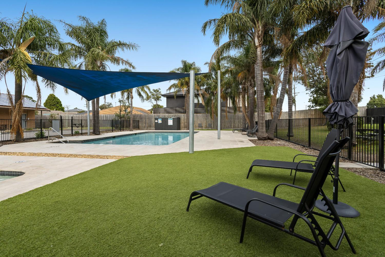 Sport & Beauty 4, Carrum Downs Motel, Frankston - East