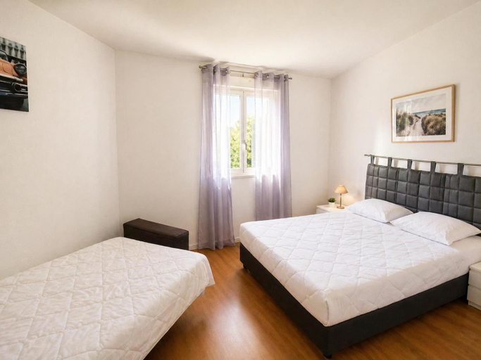 Bedroom 1, Le Manon Residence, Var