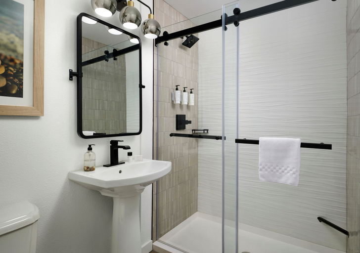 Bathroom 4, Starfish Manor Oceanfront Hotel, Lincoln
