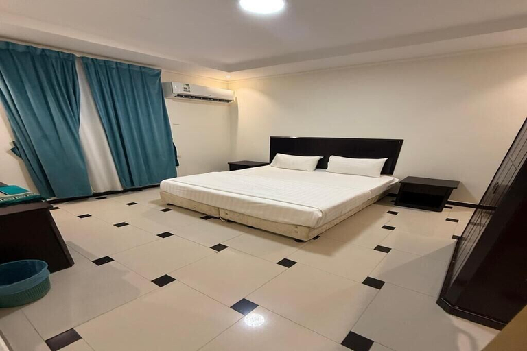 Room 4, Quiet Rooms 13, Riyadh
