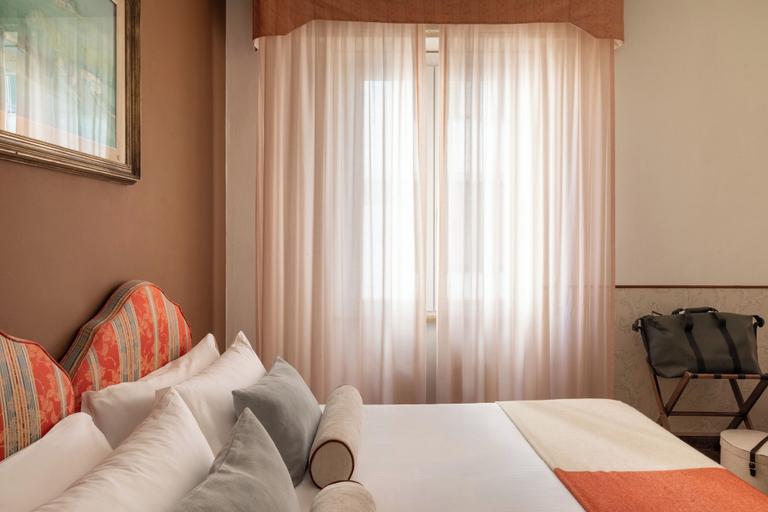Bedroom 2, Hotel La Pace, Pisa