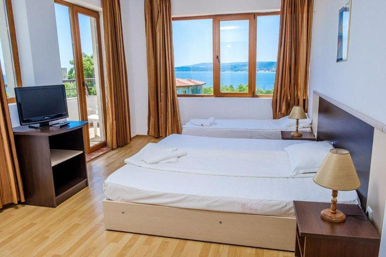 Bedroom 3, Vemara Club, Byala