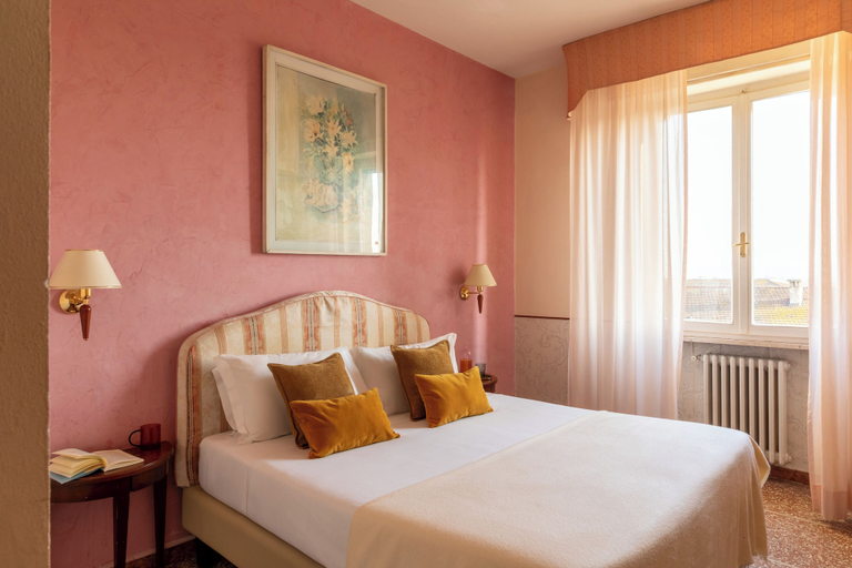 Bedroom 3, Hotel La Pace, Pisa