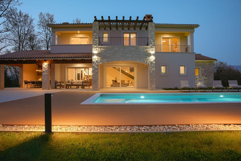 Entrance 3, Villa Lapidea, Kršan