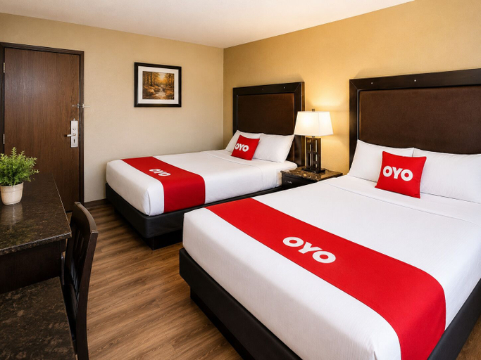 Bedroom 3, Carl's Motel, Kern